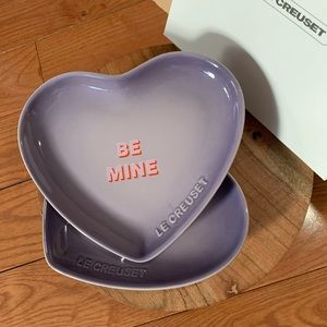 Le Creuset Heart Plates set of 2